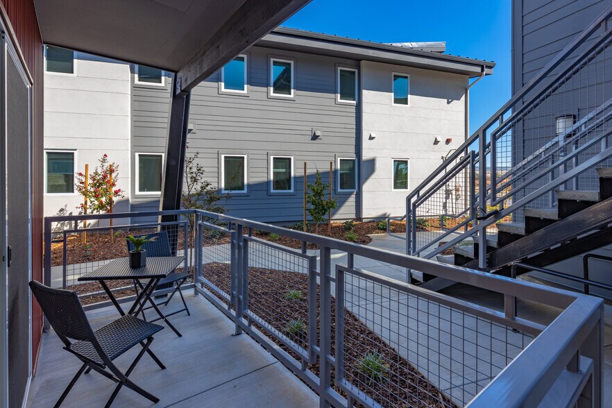 Private Patio - 1878 Notre Dame Blvd