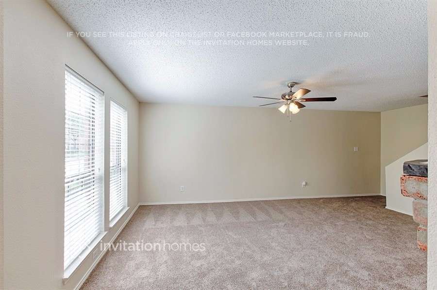 Building Photo - 1417 Creekview Dr