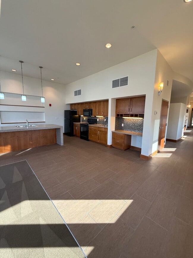 Building Photo - Blue Earth One Bedroom For Lease