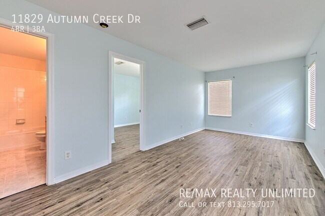 Building Photo - 11829 Autumn Creek Dr