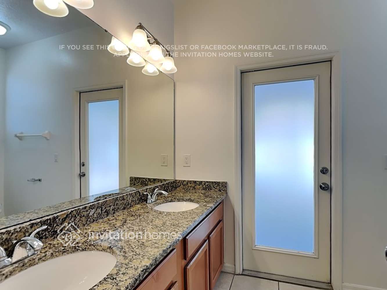 Building Photo - 498 Woodford Dr