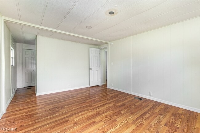 Building Photo - 91 Twin Palms Dr