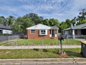 Building Photo - 329 Demper Dr