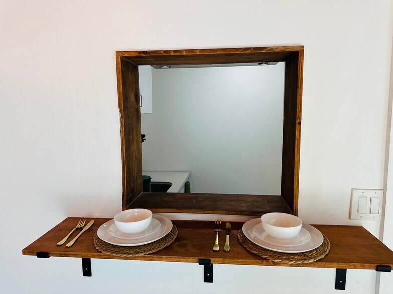 Building Photo - 2707 Cridge St