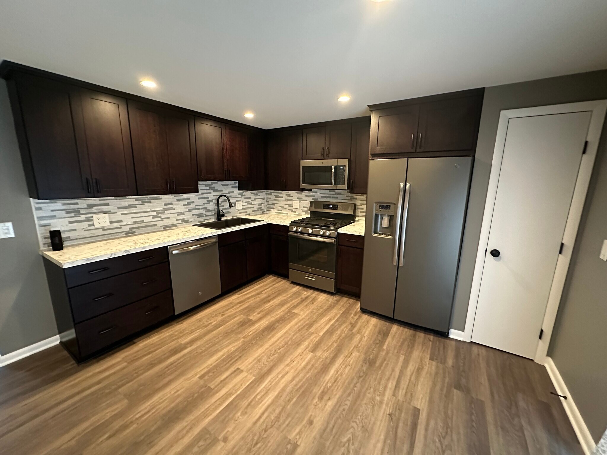 Kitchen with pantry - 35 Farmbrook Drive