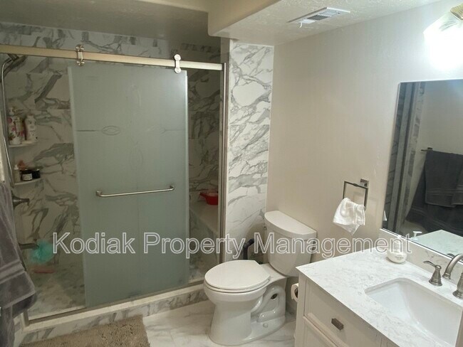 Building Photo - 5302 W Ted Wy