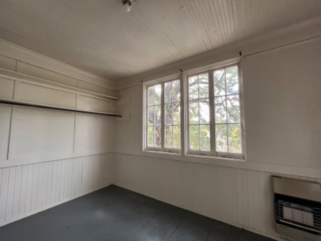 Building Photo - 1202 S Schiller St