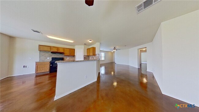 Building Photo - 126 Sylvan St