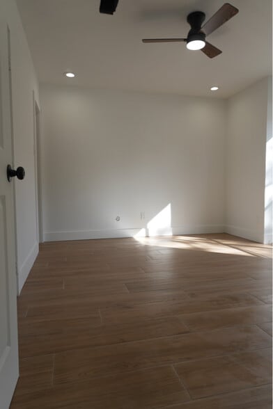 Building Photo - 11840 Barryknoll Ln