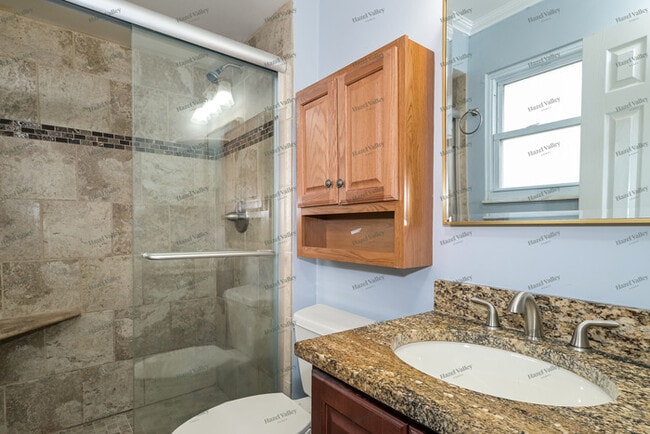 Building Photo - 911 Brands Hatch Ln