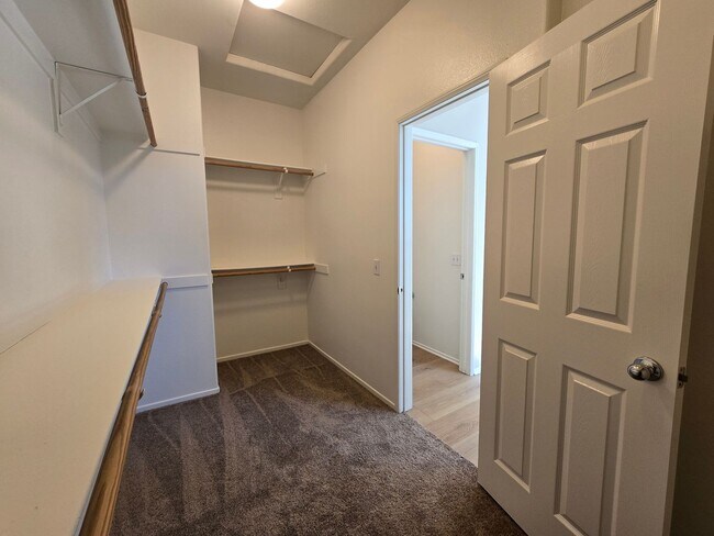 Building Photo - Moreno Valley Single Story Home