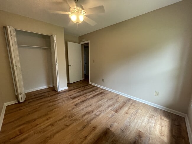 Building Photo - 108 Flynn St