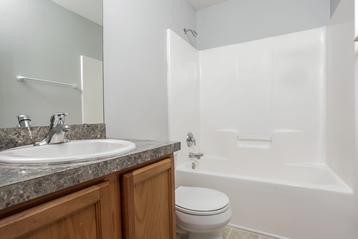 Building Photo - 612 Summerhill Dr