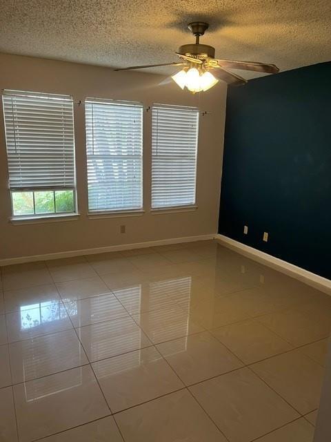 Building Photo - 339 Fantail Loop