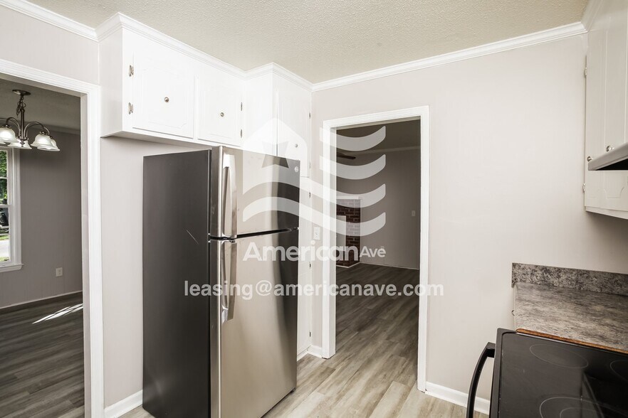 Building Photo - 148 Minehead Rd