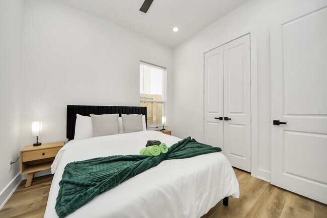 Building Photo - 3907 Maggie St