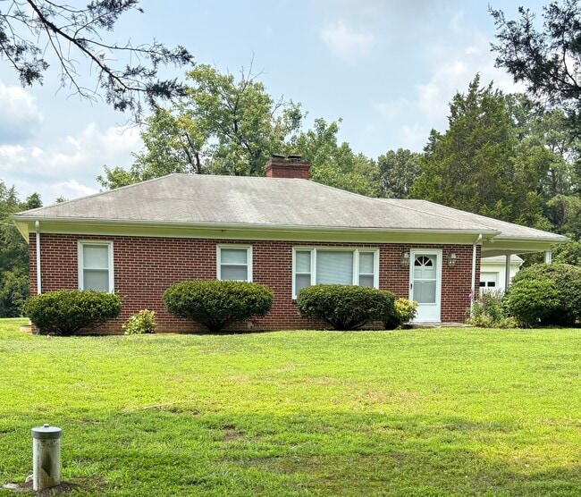 Building Photo - 1624 Germantown Rd