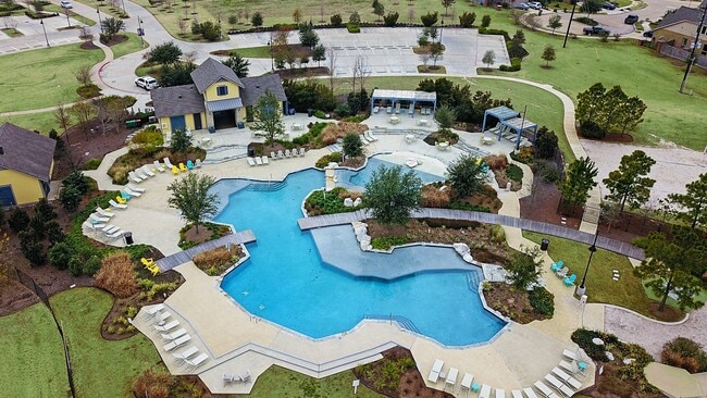 Building Photo - 10410 Five Oaks Ct