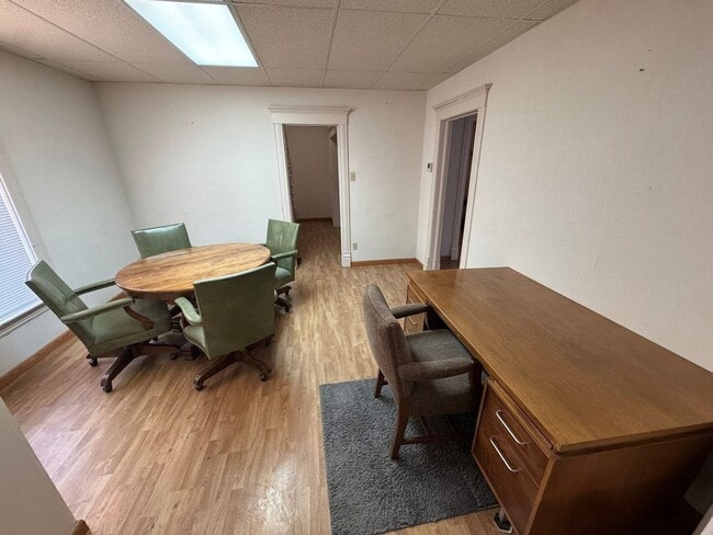 Building Photo - 1722 1st Ave S