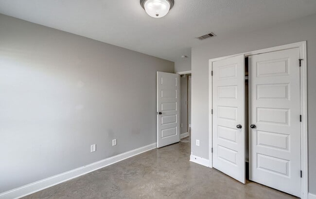Building Photo - Beautiful New 3 Bed 2 Bath Home in Greenfield Station!