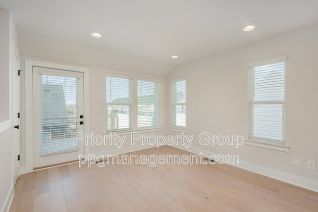 Building Photo - 5048 York Park Ln