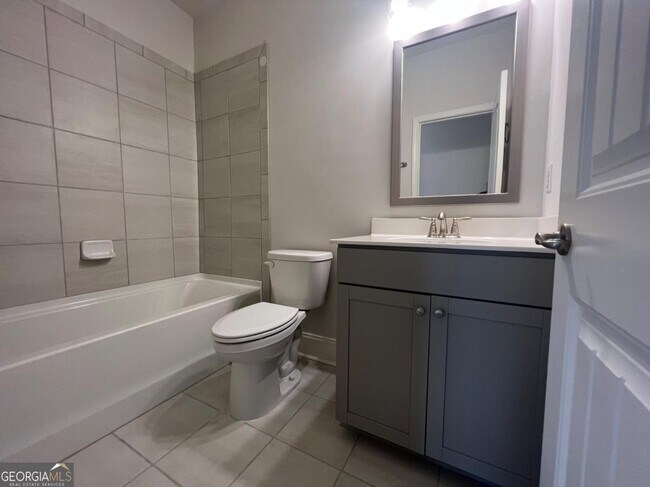 Building Photo - 7214 Whitewater Dr