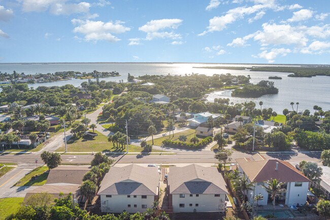 Building Photo - 1279 S Orlando Ave