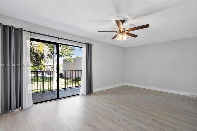 Building Photo - 48 Matador Ln