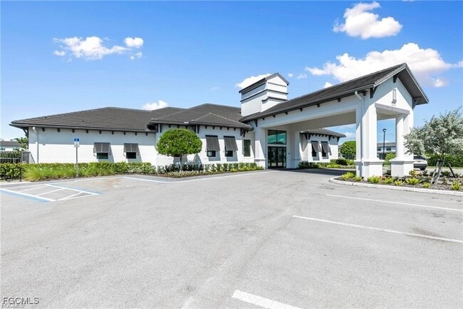 Building Photo - 7584 Carnegie Way