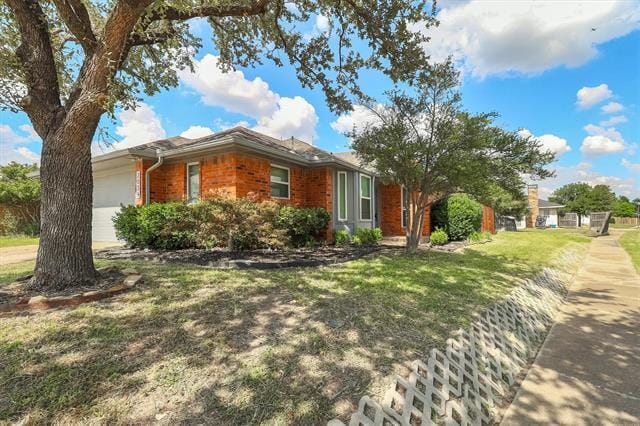Building Photo - 2039 Avignon Dr