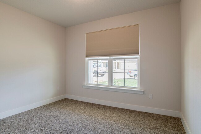 Building Photo - 1213 Meadow Trail