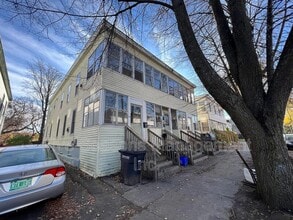 Building Photo - 28-30-30 Conger Ave