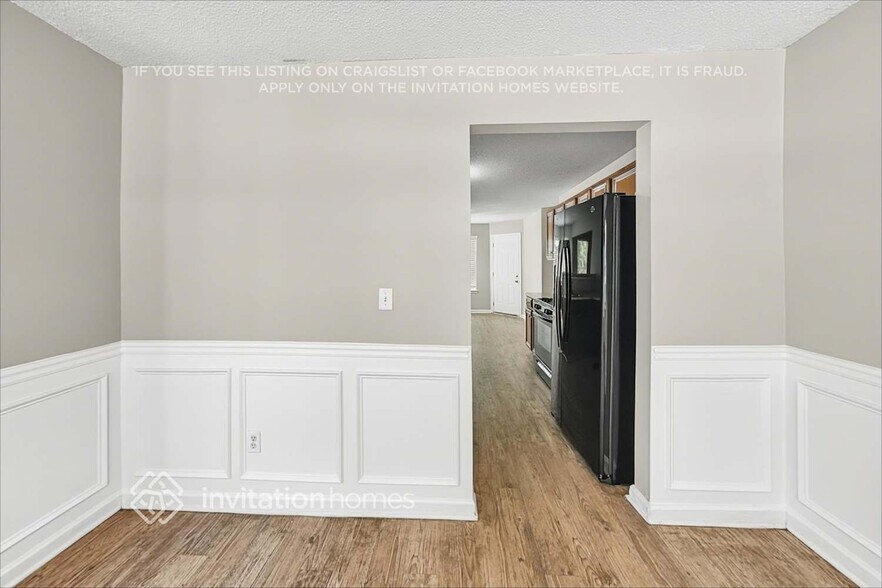 Building Photo - 6864 Foxfire Pl