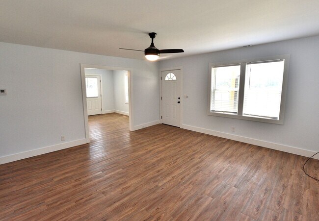 Building Photo - 3630 Loop Rd
