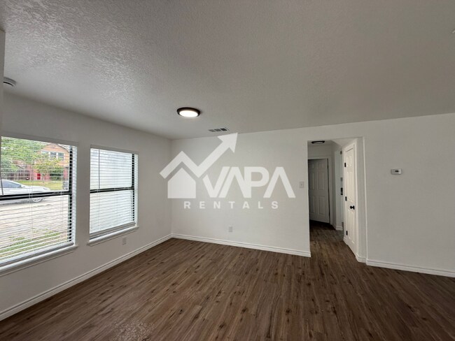 Building Photo - 817 Meadow Peak