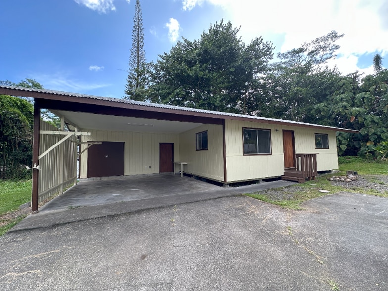 Primary Photo - 15-595-595 Kahakai Blvd