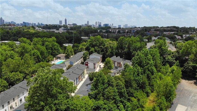 Building Photo - 1385 Stirling Cir NW