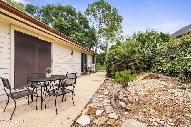 Building Photo - 4 Jasmine Run