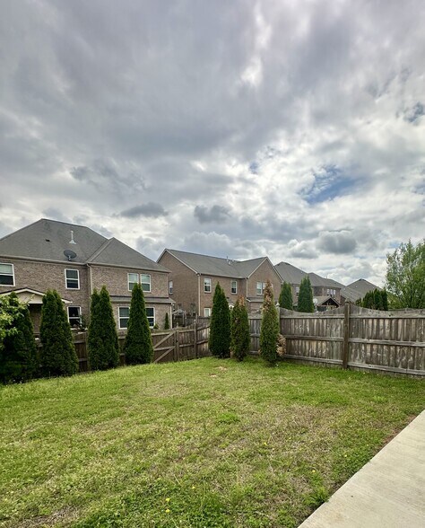 Building Photo - 4714 Venito St