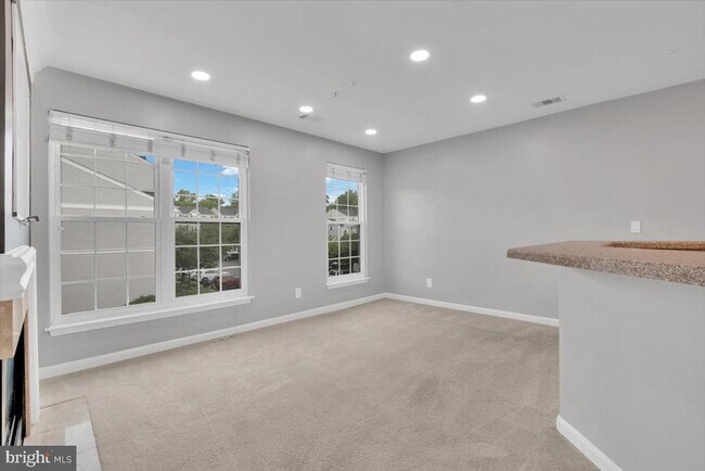 Building Photo - 5995 Terrapin Pl