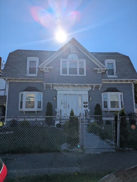 Primary Photo - 144 Harral Ave