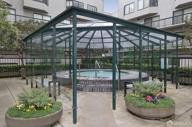 Building Photo - 601 Van Ness Ave
