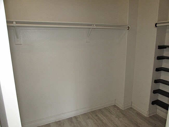 Building Photo - 4BR w/ Pool, Solar & A/C in Perris