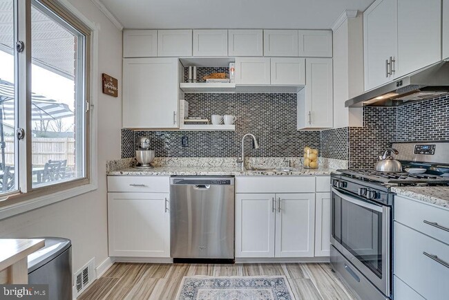 Building Photo - 4801 Apple Tree Dr