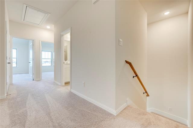 Building Photo - 13027 Makers Dr