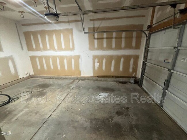 Building Photo - 7252 Corvette Ct