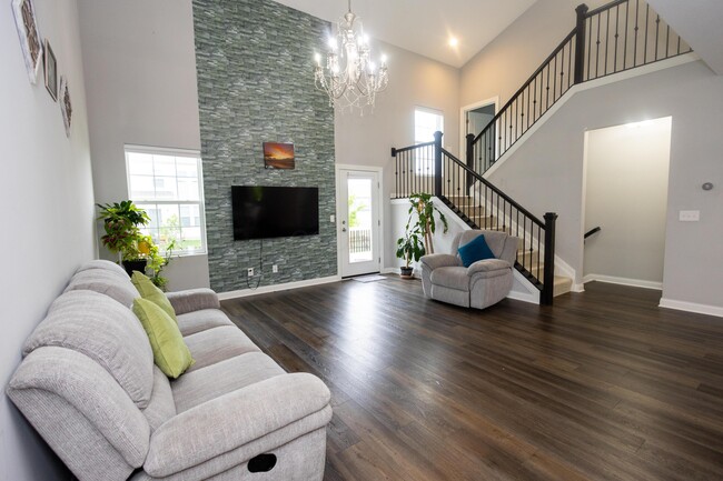 Building Photo - 7272 Whimbrel Ln