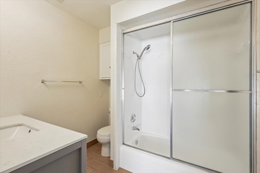 Bathroom - 10655 Sandpiper Ln