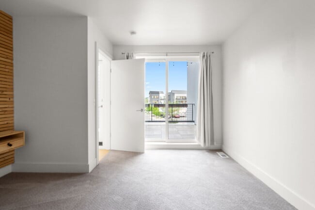 Building Photo - Modern Luxury Condo for Rent in Bozeman, MT