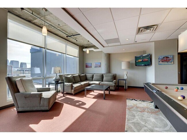 Building Photo - 730 N 4th St